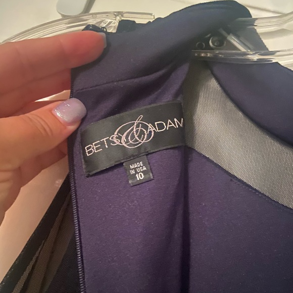 Betsy & Adam Midnight Navy Velvet Gown 10 - Picture 8 of 10